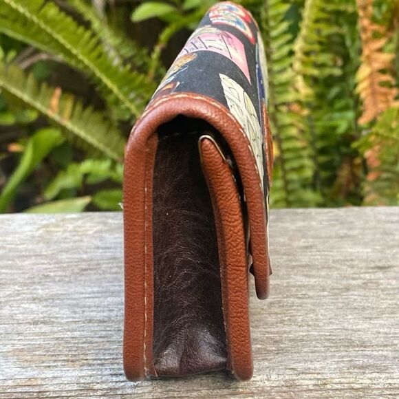 Nicole Miller Novelty Baseball MLB World Series Sunglasses/Glasses Case EUC - Picture 3 of 6